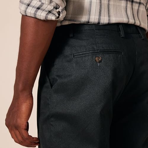 Amazon Essentials Men's Classic-Fit Wrinkle-Resistant Flat-Front Chino Pant (Available in Big & Tall) - Image 4